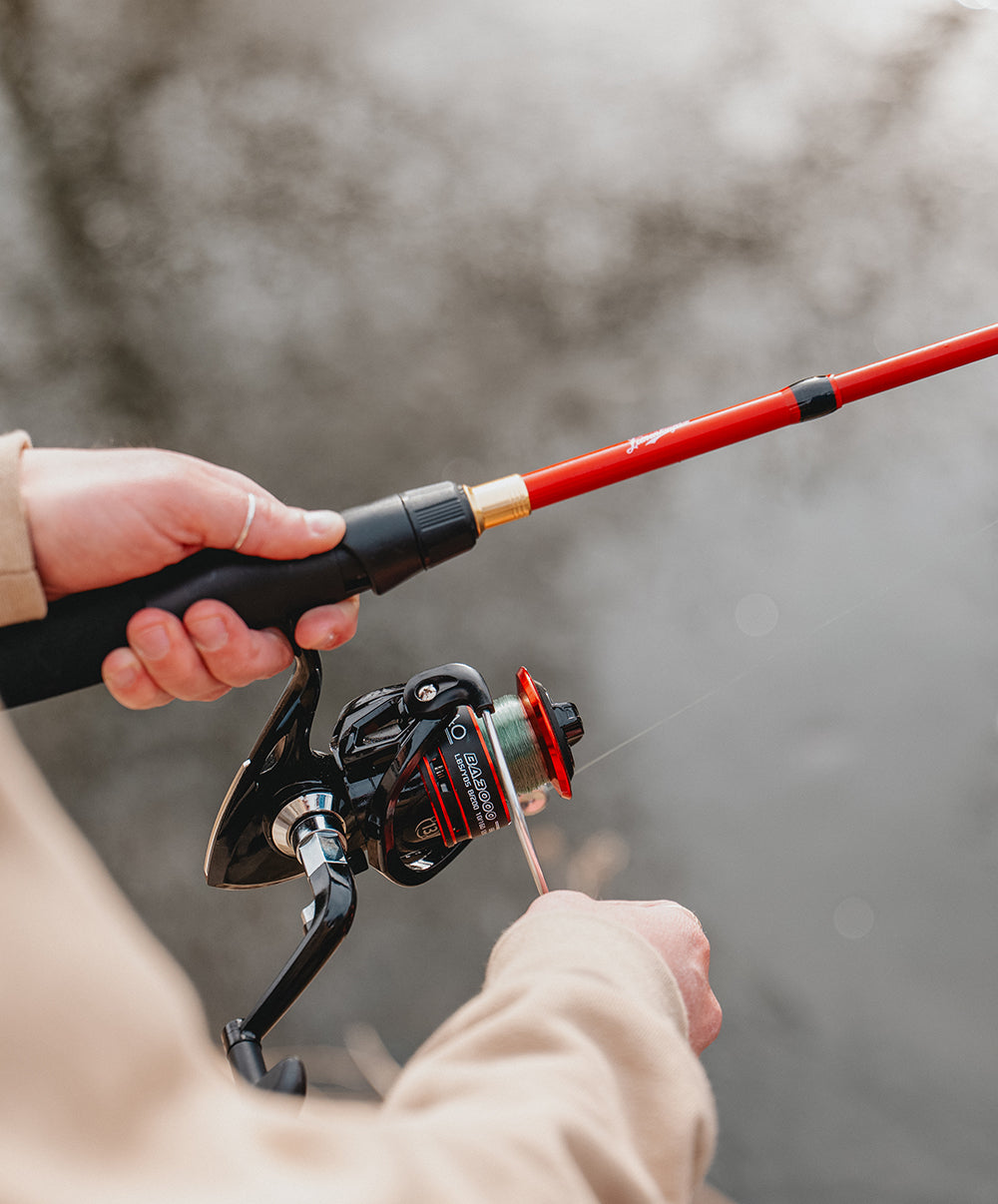 LEINENKUGELS FISHING POLE